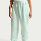 Nike Sportswear Club Fleece Older Kids' Loose Trousers