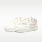 나이키 에어 포스 1 '07 에센셜 여성 신발