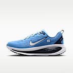 Tenis de correr en pavimento para hombre Nike College Vomero 18 (North Carolina)