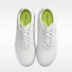 Nike Tiempo Reactgato Indoor/Court Low-Top Football Shoes