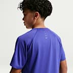 Nike Stride Big Kids' Dri-FIT Short-Sleeve Top