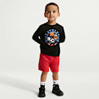 Playera de manga larga Dri-FIT con gráfico infantil Nike
