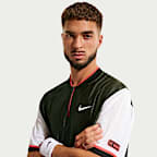 Playera de tenis Dri-FIT Wild para hombre NikeCourt Slam