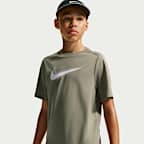 Playera de entrenamiento con gráfico Dri-FIT para niño talla grande Nike Multi