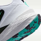 Nike Team Hustle D 12 Big Kids' Basketball Shoes