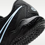 Tacos de fútbol para cancha cubierta de corte low Nike Tiempo Legend 10 Academy