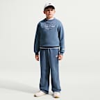 Sweatshirt i fleece Nike Sportswear med rund hals för ungdom