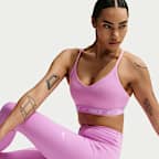 Dámská nastavitelná sportovní podprsenka Nike Indy s vycpávkami a lehkou oporou