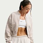 Chamarra bomber de tejido Fleece Therma-FIT para mujer Nike One