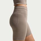 NikeSKIMS Shorts aus nahtlosem Rippmaterial (Damen, ca. 13 cm)