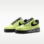 Tenis para hombre Nike Air Force 1 ’07 LX Vibram