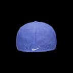 Gorra SwooshFlex estructurada Nike Dri-FIT ADV Rise