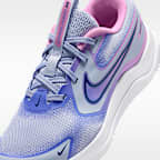 Tenis de correr en pavimento para niños grandes Nike Cosmic Runner