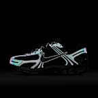 Nike Zoom Vomero 5 SE Men's Shoes with Reflective Accents