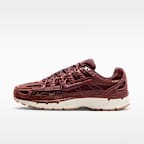 รองเท้าผู้ชาย Nike P-6000 Suede