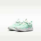Nike Cosmic Runner kleuterschoenen