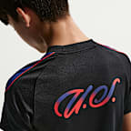 Playera de fútbol de manga corta Nike Dri-FIT para niños talla grande USMNT Strike