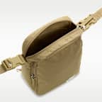 กระเป๋าพาดลำตัว Nike Heritage (4 ล.)