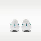 Chaussure de foot basse à crampons pour terrain synthétique Nike Tiempo Maestro Elite