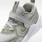 Nike Cosmic Runner Younger Kids' Shoes