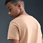 Nike Sportswear Older Kids' T-Shirt