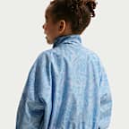 Chamarra de tejido Woven infantil Nike Club