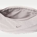 Nike Aura crescent crossbodytas (4 liter)