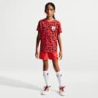 Nike Sportswear (Nike x LEGO® Collection) Older Kids' T-Shirt