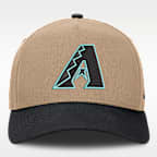Gorra de rejilla Nike de la MLB ajustable y con estructura A-Frame para hombre Arizona Diamondbacks Rise