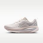 Nike Vomero 18 SE Women's Road-Running Shoes