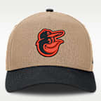 Gorra de rejilla Nike de la MLB ajustable y con estructura A-Frame para hombre de los Orioles de Baltimore Rise