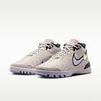 レブロン NXXT ジーニサス EP バスケットボールシューズ