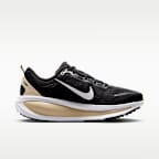 Tenis de correr en pavimento para hombre Nike College Vomero 18 (Purdue)
