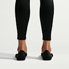 NikeSKIMS Women's Dri-FIT Pilates Grip No-Show Socks (1 Pair)