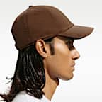 Ostrukturerad keps Nike Dri-FIT Club med Swoosh i metall