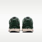 Nike P-6000 SE Shoes