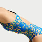 Traje de baño de una sola pieza con corte low en las piernas y espalda deportiva para mujer Nike Swim HydraStrong