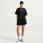 Playera de corte cuadrado para mujer Nike Cheer