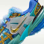 Tenis para mujer V2K Run x Doernbecher Freestyle "Khovny"