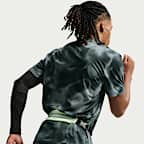 Haut de running à manches courtes Dri-FIT Nike Miler pour homme