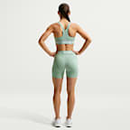 Shorts de tiro medio de 13 cm para mujer Nike Pro 365