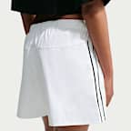 Nike Sportswear Women's Loose Mid-Rise Shorts