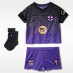Ποδοσφαιρική εμφάνιση τριών τεμαχίων Kobe Replica εκτός έδρας Μπαρτσελόνα 2026/27 Stadium για βρέφη και νήπια