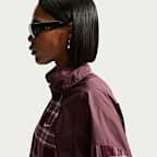 Oversized Nike Sportswear-anorakjakke i skotskternet flannel til kvinder