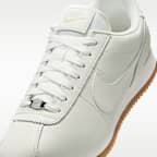 Nike Cortez SE Women's Shoes