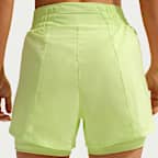 Shorts 2 en 1 Dri-FIT de tiro alto de 8 cm para mujer Nike One