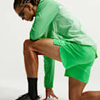 Shorts de correr Dri-FIT de 18 cm 2 en 1 para hombre Nike Stride
