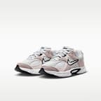 Tenis para niños grandes Nike V5 Runner Suede