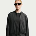 Chamarra bomber Dri-FIT oversized con protección contra los rayos UV para mujer Nike 24.7 PerfectStretch
