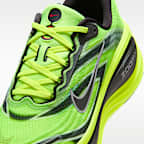 Tenis de correr en pavimento para hombre Nike Vomero Plus SE